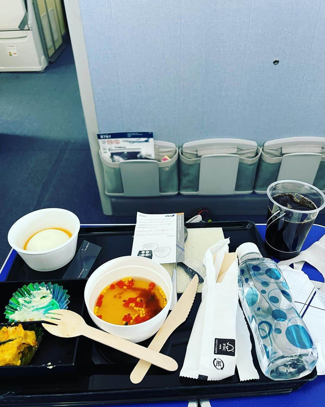 金村義明さんのインスタグラム写真 - (金村義明Instagram)「2週間ぶりの茶屋町接骨院へ 駆け込み寺へ キスケが並んでるんで、白胡麻坦々つけ麺食べて毎日放送へ 月曜日金村義明のええ加減にせぇー 15時生放送スタートです！」6月27日 14時55分 - yoshiaki_kanemura