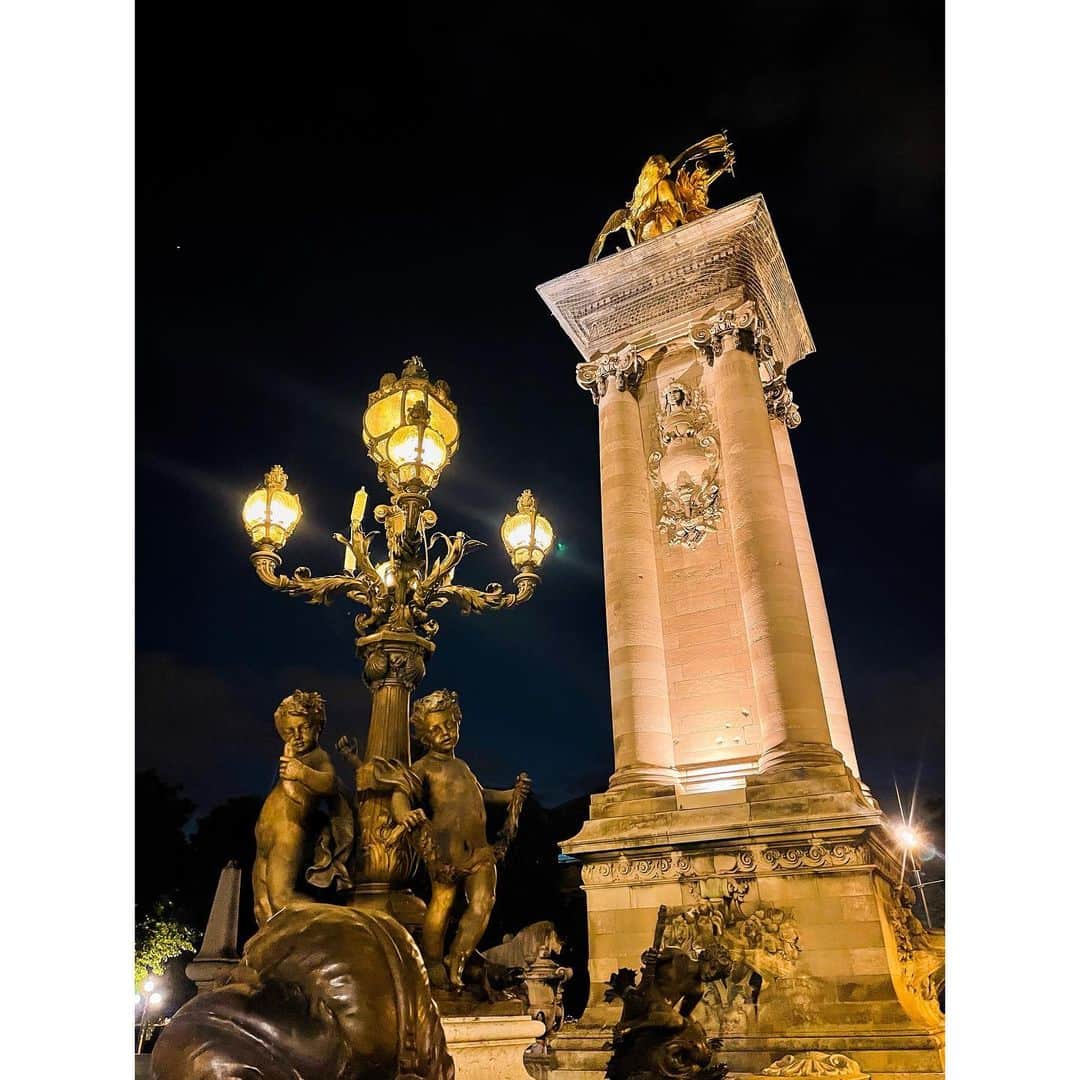 Matt（マット）さんのインスタグラム写真 - (Matt（マット）Instagram)「・ パリが最高過ぎて🇫🇷✈️✨ 居心地良すぎて住みたいレベル🫶🏻 フランス語喋れるようになりたいし 留学しよっかなぁ🤍」6月27日 15時04分 - mattkuwata_official2018