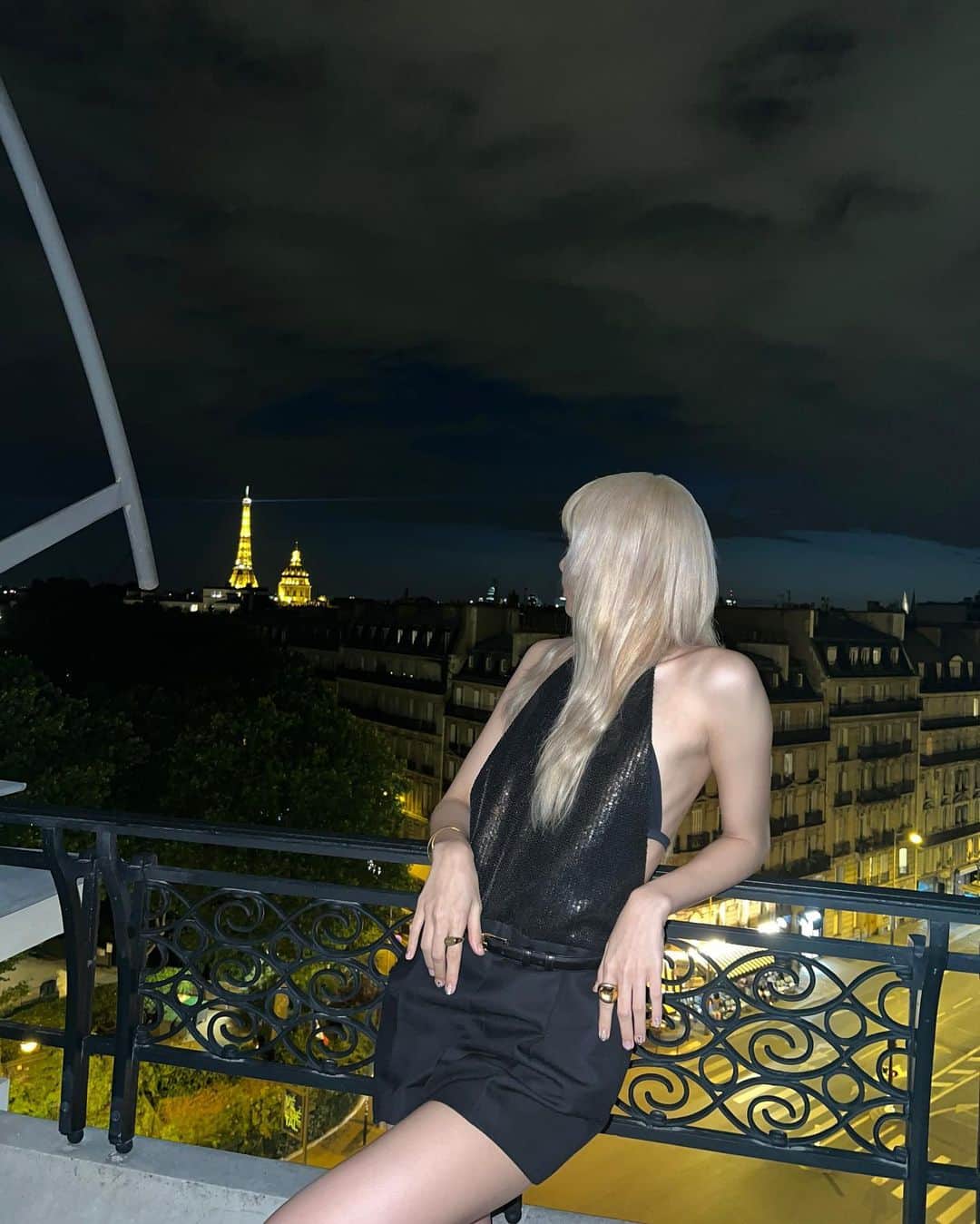 リサさんのインスタグラム写真 - (リサInstagram)「Paris était magique avec Céline..! 💫」6月27日 20時38分 - lalalalisa_m