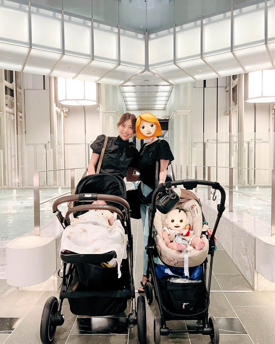 黒ユイさんのインスタグラム写真 - (黒ユイInstagram)「🥰 やっと会えた👶🏻👩🏼‍🦰❤️ 同い歳ベビー可愛いすぎるん💖 1ヶ月違いやから大きさもあまり変わらず😍✨キュン もう少し大きくなったら一緒にプールとか 色々遊びに行きたいなぁ❤️❤️」6月28日 21時08分 - yui_my_life
