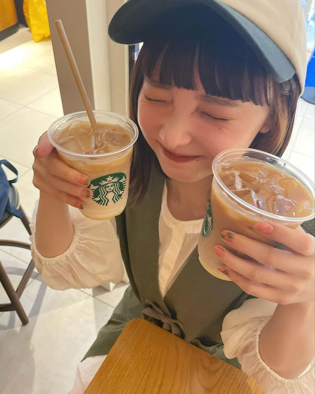 新田湖子さんのインスタグラム写真 - (新田湖子Instagram)「るん！ この間スタバのほうじ茶最後に飲めたあ〜🫶🏼」6月28日 21時32分 - coconitta0809