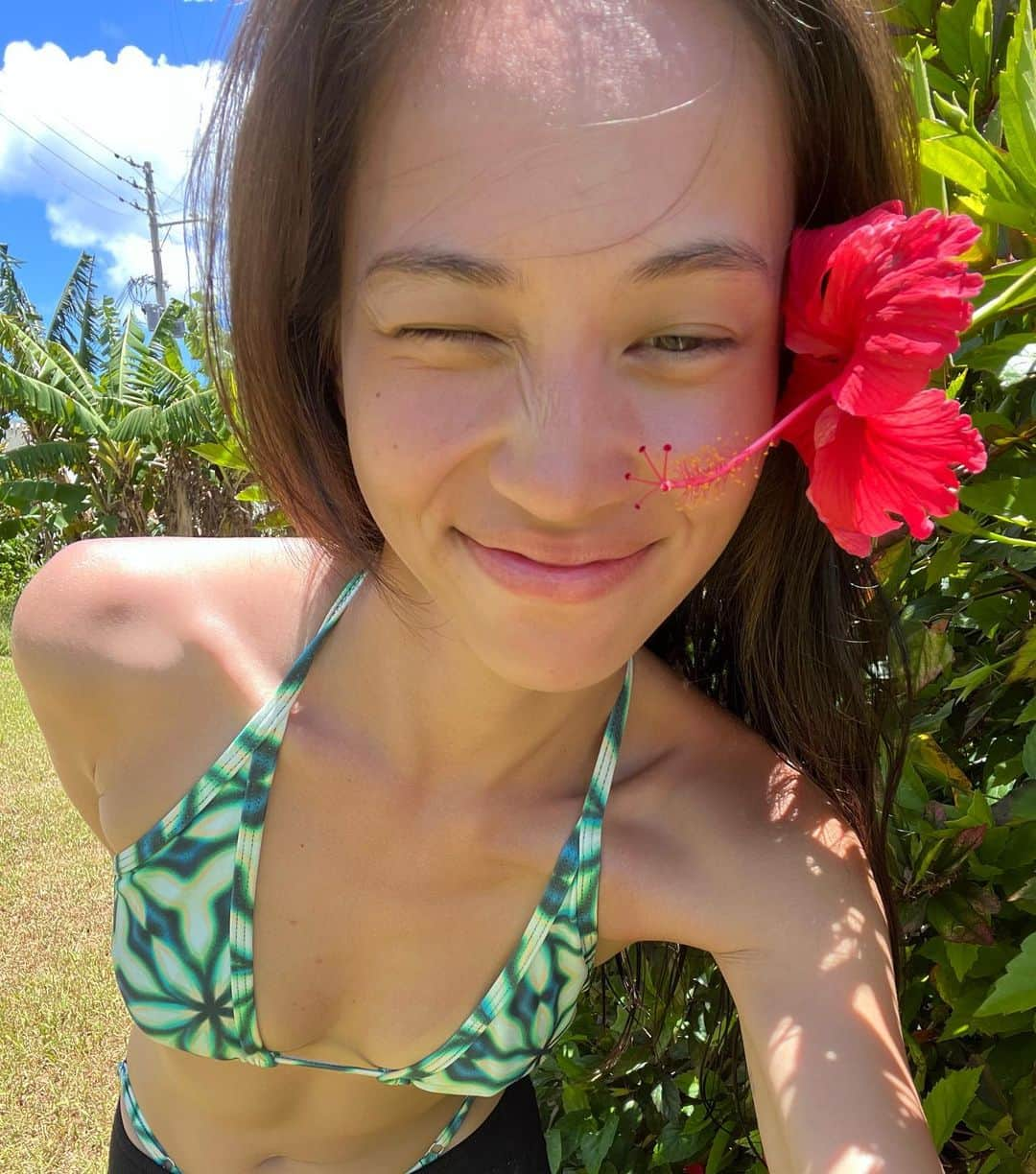 水原希子 さんのインスタグラム写真 - (水原希子 Instagram)「Things that make me happy🌺🦋🌞🌱🫶🏻✨」6月29日 16時38分 - i_am_kiko