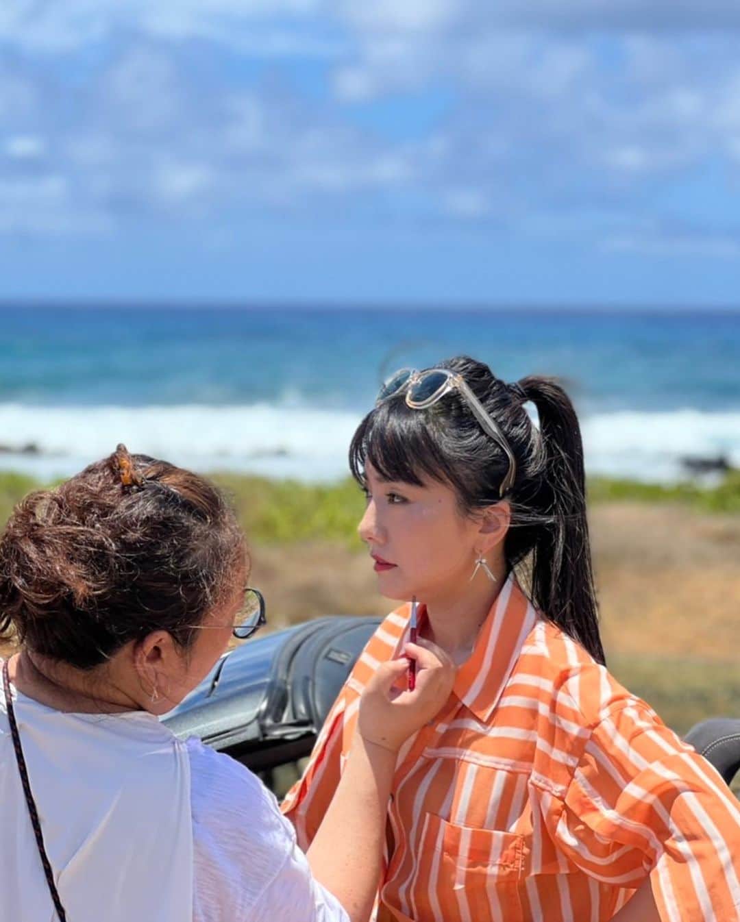 島谷ひとみさんのインスタグラム写真 - (島谷ひとみInstagram)「撮影で海外に行ってきました〜。  🏝  無事に帰国です。  🏝  あまり仕事してる感の写真がありませんがw  何年か、いや、何十年ぶりの日焼けです☀️w  #撮影 #hawaii #🏝 #🌺 #島谷製作所 #島谷ひとみ」6月29日 18時50分 - shimatani_hitomi_official