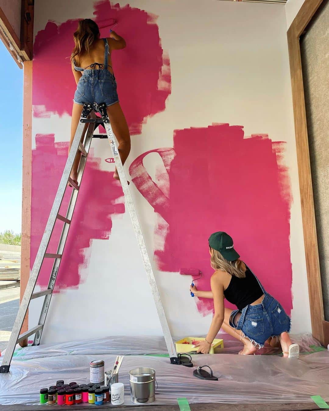 甲村仁絵さんのインスタグラム写真 - (甲村仁絵Instagram)「ALENCY SUMMER☀️🎨💖 in ENOSHIMA🌴  #ALENCY #海の家　#ENOSHIMA #beach #art #pink #resexxy」6月29日 23時04分 - hitoe_style