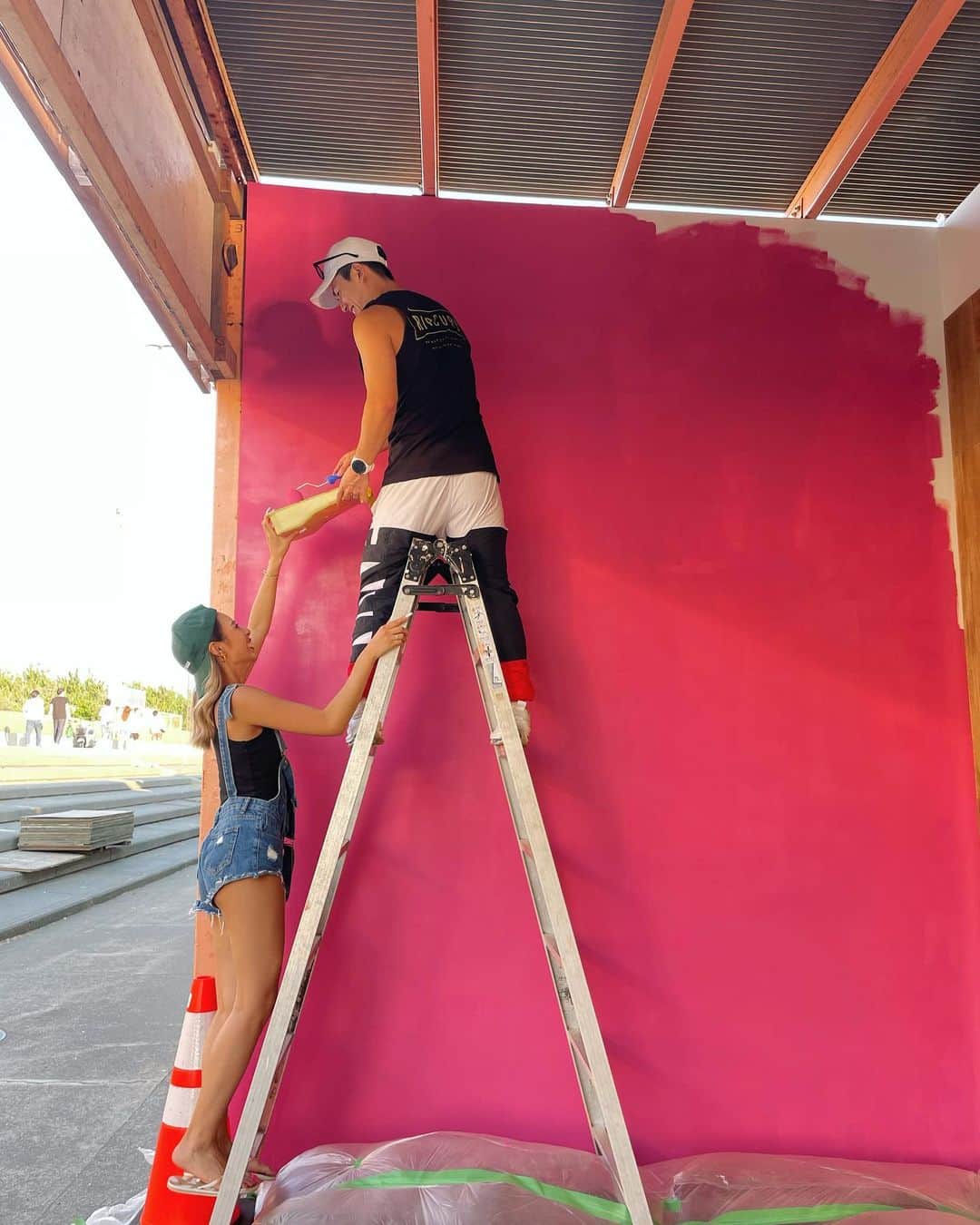 甲村仁絵さんのインスタグラム写真 - (甲村仁絵Instagram)「ALENCY SUMMER☀️🎨💖 in ENOSHIMA🌴  #ALENCY #海の家　#ENOSHIMA #beach #art #pink #resexxy」6月29日 23時04分 - hitoe_style