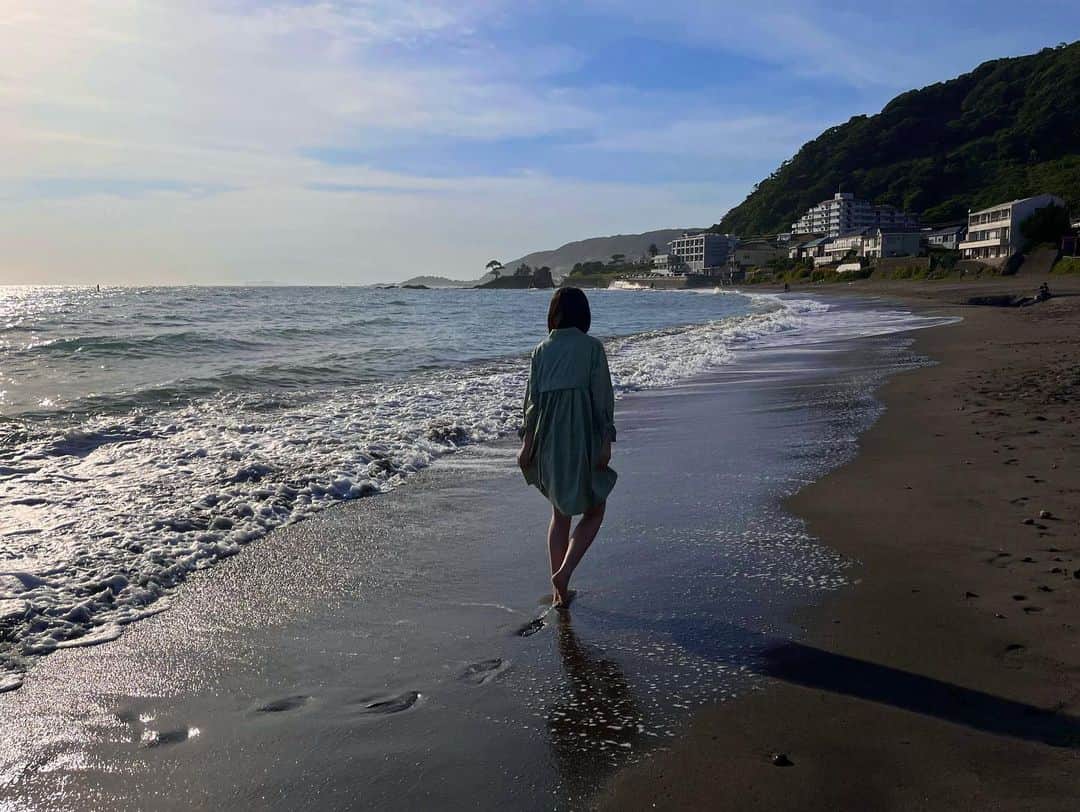 豊嶋花さんのインスタグラム写真 - (豊嶋花Instagram)「最近ほんとに暑いので、海も気持ちよかったです！ そして、今年の夏休みは予定がたくさんでどれも楽しみです〜🌺✨ #豊嶋花」6月30日 18時11分 - hanatoyoshima_official