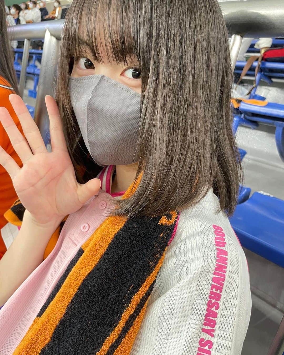 田畑志真さんのインスタグラム写真 - (田畑志真Instagram)「あっという間に6月も終わっちゃいます‪‪☺︎‬ 最近暑すぎて溶けちゃいそうです‪‪🫠🫠 皆さんも熱中症にお気をつけください！  この写真はちょっと前に野球観戦に行った時の写真です⚾️ 先日は二軍の試合にも行きました！  #野球#ジャイアンツ」6月30日 20時26分 - shiima1224