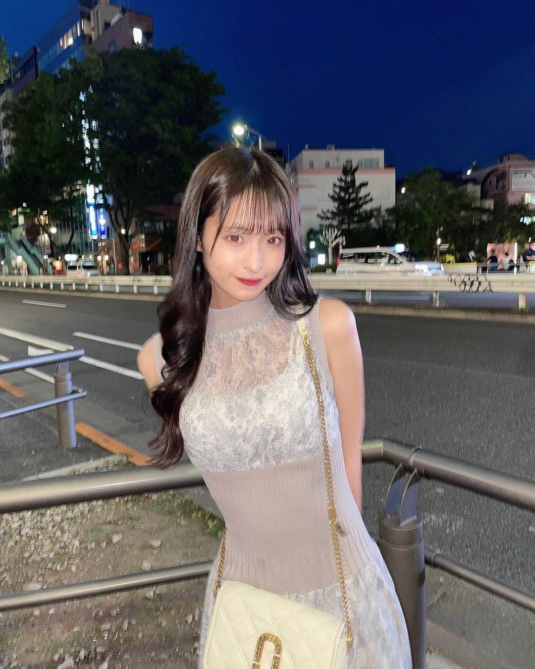 清水里香さんのインスタグラム写真 - (清水里香Instagram)「⁡ ⁡ 期間限定黒髪〜👸🏻 ⁡ ⁡ ⁡ ⁡ #黒髪」6月30日 20時43分 - partyyy_chu