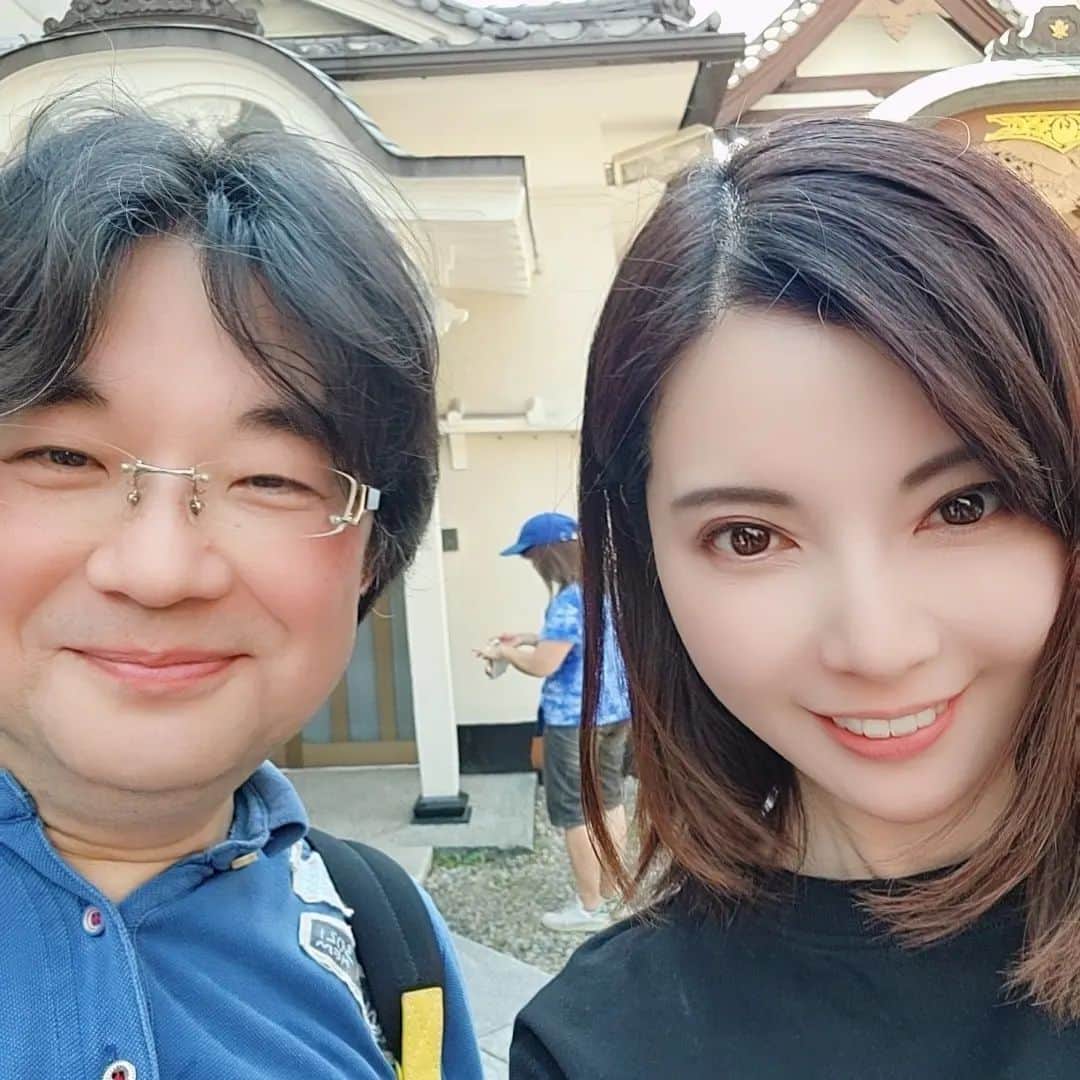 角川慶子さんのインスタグラム写真 - (角川慶子Instagram)「エスパー小林さんと巡るパワースポットツアーへ行ってきました♪ 今回は小野照崎神社の富士塚お山開きです。 富士塚の中でも１人１人合う所が違うので、教えて頂きました。その後は鬼子母神→大黒天へ。 めちゃめちゃ運気上がりそう、帰り道に自由が丘オーパーツで石を新調しよう。 炎天下のなか、お疲れ様でした！  #エスパー小林#小林世征 #角川慶子」7月1日 15時15分 - keikokadokawa