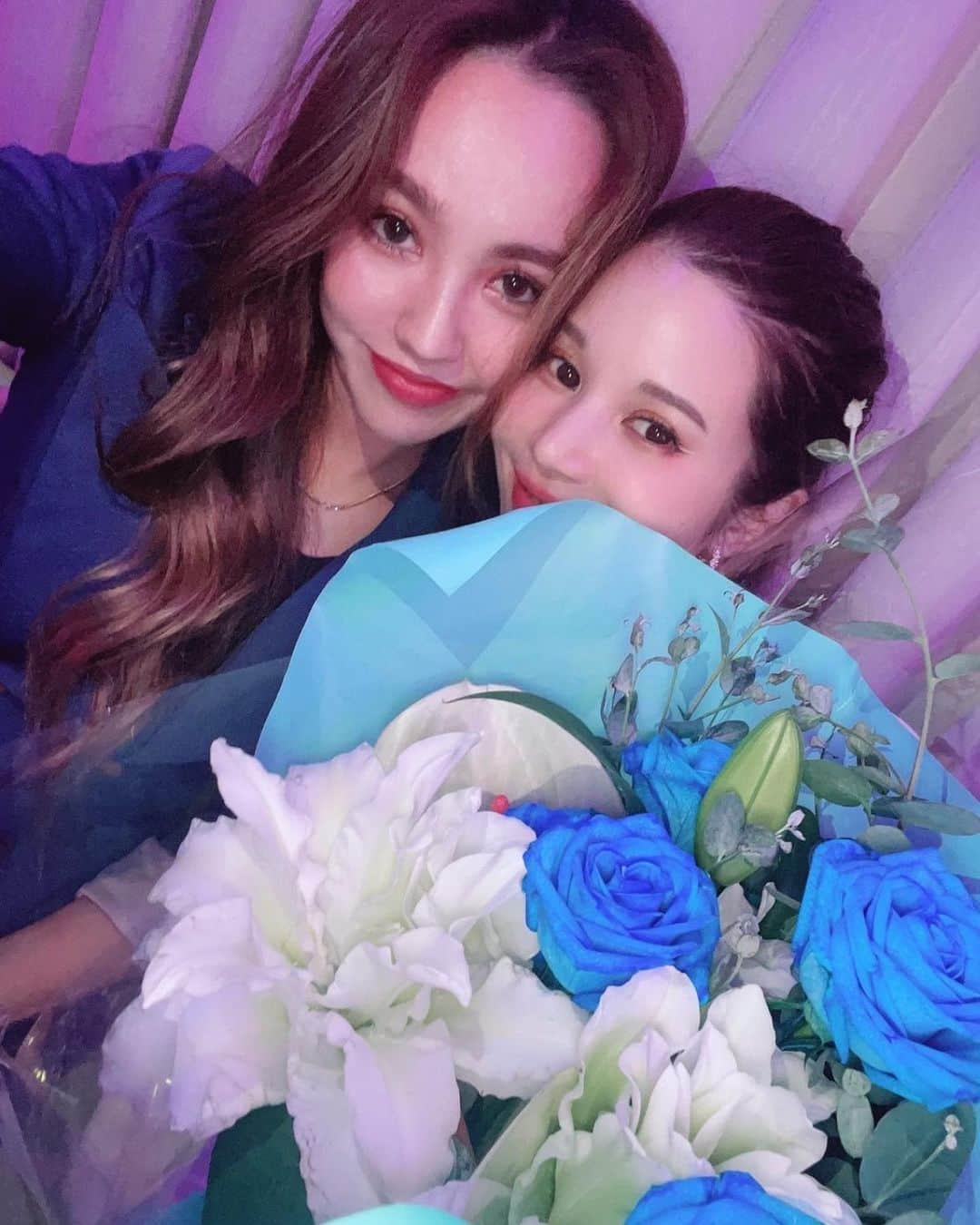 Yuriyaさんのインスタグラム写真 - (YuriyaInstagram)「幸せすぎる誕生日月でした😭❤️ こんな私を幸せにしてくれてるみんなを、私がいることでも幸せにしたいと思いました💐 いつもどんな時もそばにいてくれる人たちありがとう❤️‍🔥 #happybirthday」7月1日 17時48分 - yuriya_michelle