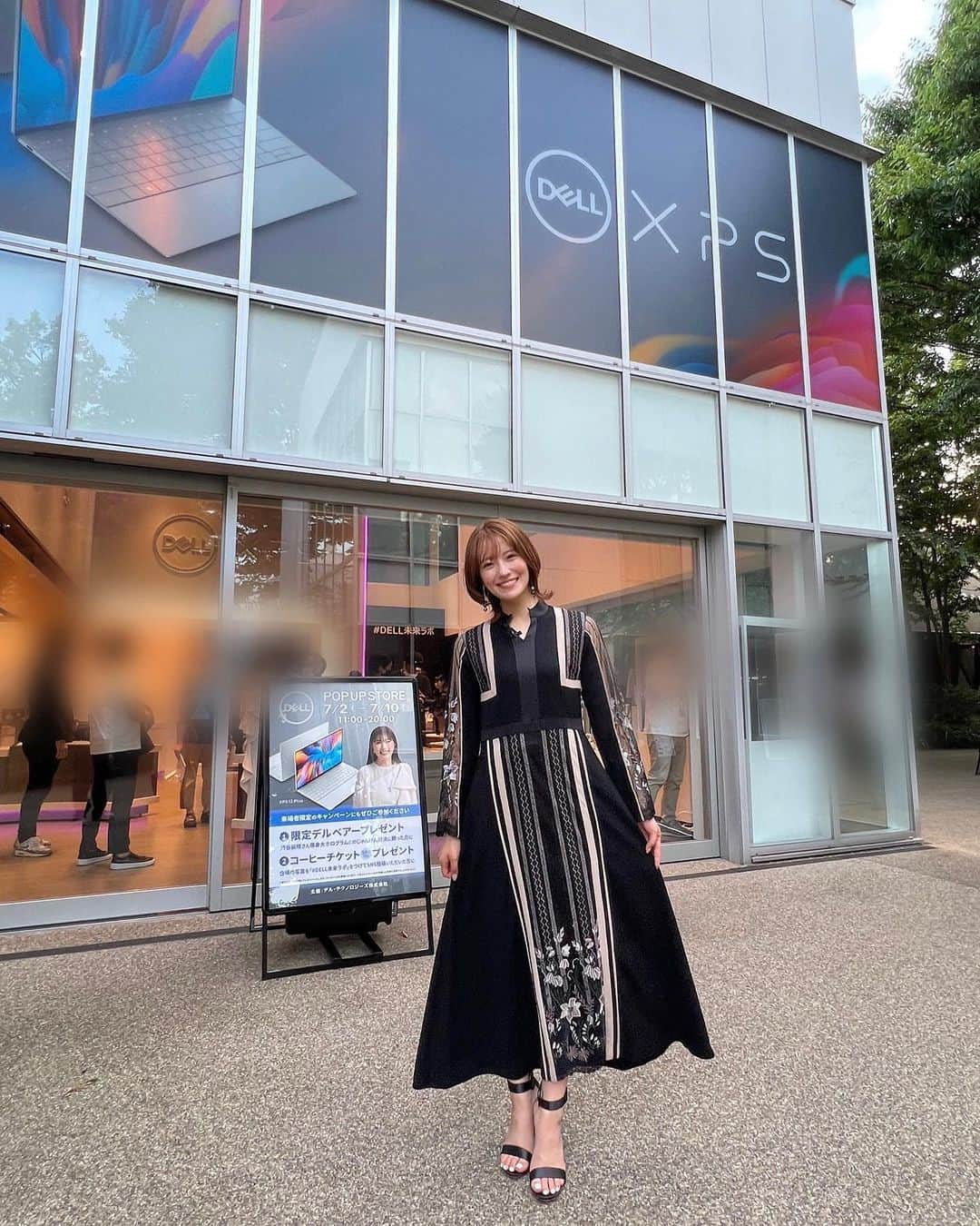 小嶋花梨さんのインスタグラム写真 - (小嶋花梨Instagram)「明日7/2～10日に開催されるDELL POPUP STORE💻 ⁡ DELLのプレミアムノートパソコン XPSシリーズを私も一足先に体験させていただきました!! ⁡ #NMB48 の #渋谷凪咲 さんが 公式アンバサダーを務めています！🌼 ⁡ 会場の中は近未来溢れるスタイリッシュな空間で、一際目立つ凪咲さんの等身大ホログラムもありました！🫧 最新技術のホログラム映像は、とても高画質で実際に凪咲さんが立っているかのようなリアル感がありました！ ⁡ 実際にDELLのプレミアムノートパソコン XPSシリーズを触って、その触り心地に感動しました😳 とても滑らかで、ついつい触りたくなるような癖になる質感です！ ⁡ コンパクトな上に、十分すぎるほどに大きな画面、そして高画質！画面をタッチ出来るのも個人的に嬉しい部分でした☺️✨ ⁡ ⁡ 私自身YouTubeを始めた事がきっかけで、 パソコンへの興味が増している今、よりパソコンを使ってみたいと欲が出てきました🫣 ⁡ ⁡ 皆さんもぜひ！10日まで代官山 T-SITE にて体験する事ができます🌼 ⁡」7月1日 19時57分 - nmb_kojima_48