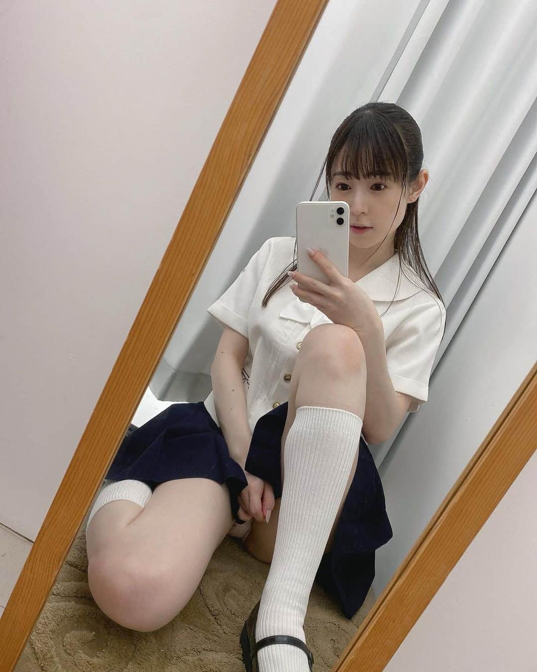 近衛りこさんのインスタグラム写真 - (近衛りこInstagram)「みんな〜 制服だよ  #自撮り#selfie#グラビア#インスタグラビア#コスプレ#コスプレイヤー#ポートレート#portrait#cosplay#cosplayer#cosplaygirl#japanesegirl#japanesecosplayer#被写体#泳衣#粉我#奶#性感內衣#日本的#性感#内衣#制服」7月1日 20時45分 - ko_no_e