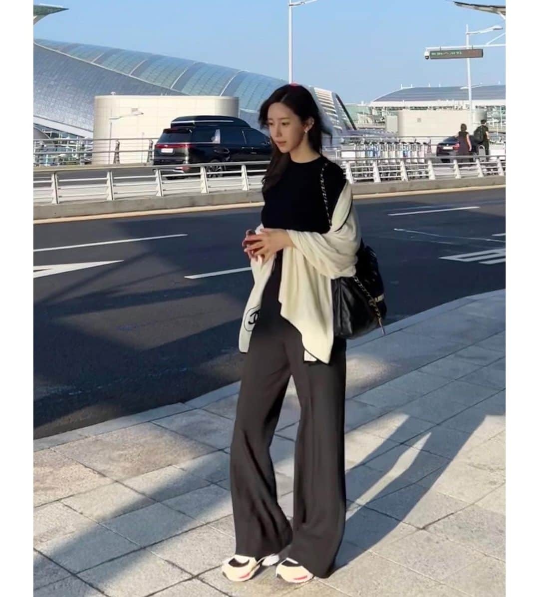 ヤオンイさんのインスタグラム写真 - (ヤオンイInstagram)「#밤샘 잡업후 출국 #출장  #나름공항룩 #얼마만..」7月2日 8時45分 - meow91__