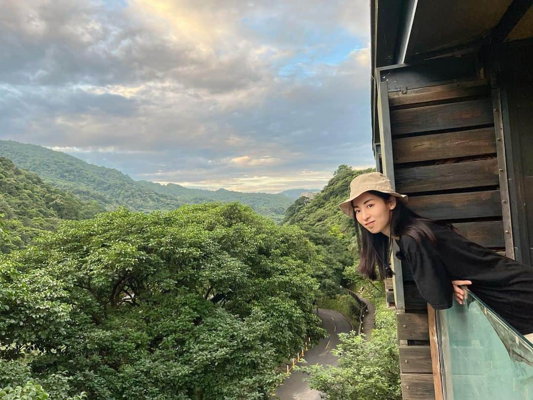 大久保麻梨子さんのインスタグラム写真 - (大久保麻梨子Instagram)「計畫趕不上變化 沒關係  隨緣惜福 有人問上週車宿的YT裡的溫泉在哪 是這裡 離台北一個小時可以輕鬆一日遊 台灣真的太好玩了  いつも計画通りに行くとは限らないけど、どんな変化も楽しんで行けたらいいな。 先週の車中泊のYTの中にでてきた温泉どこ？ って聞かれたのでタグしてます。 台北から1時間 思いたったらすぐ日帰り旅できる台湾最高だ。  #台湾 #台湾生活 #台湾旅行 #温泉 #温泉旅行 #日帰り #日帰り温泉 #日帰り旅行 #台湾在住 #台湾在住日本人  #金山 #金山景點 #金山溫泉 #溫泉 #一日遊 #一日遊景點 #台灣 #台灣景點 #台灣旅遊」7月2日 18時38分 - marilog0907