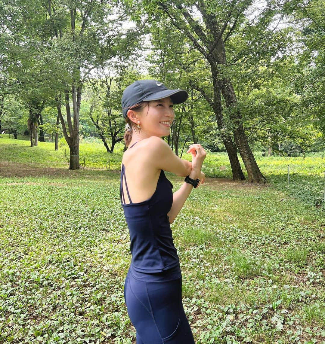 安田美沙子さんのインスタグラム写真 - (安田美沙子Instagram)「今日は久しぶりに朝ランしました🤍🏃‍♀️8キロくらい✨  暑かったー！！ お風呂上がりみたいな汗だく。 でも。。。めちゃくちゃ色んな意味でスッキリしました❤️  幸せなものが脳から出てきた感じがした！  その後はママ&こども達で集合❣️ プールで遊んだり、美味しいご飯食べたり、大暴れでした🤣  男の子7人女の子2人🌈 こどものパワーって無限大♾ みんな遊んでくれてありがと🤍  もうお風呂は明日にしーよう🤣 おつかれさま。。。  #run #morning #mama #boys #brothers #lunch #dinner #wine #natural #thanks #friends @hereiam.official  @bareandbohojapan」7月2日 21時19分 - yasuda_misako