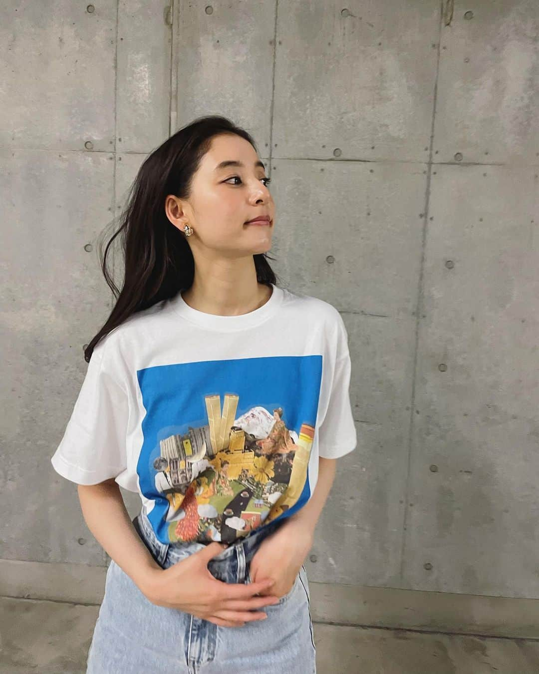 新木優子さんのインスタグラム写真 - (新木優子Instagram)「私服  T-shirt : @karin_works_  denim : @rokhofficial  shoes : @repettoparis  earring : @snidel_official」7月2日 23時29分 - yuuuuukko_