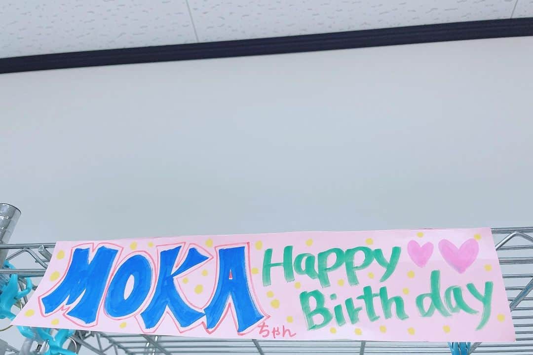 武田智加さんのインスタグラム写真 - (武田智加Instagram)「生誕祭ありがとうございました🫶🏻  半年越しにお誕生日お祝いして貰えて幸せでした🤍  HKT48のためになれるようにも未来のためにももっともっと頑張ります!!  これからもだいすきでいてね‪‪❤︎‬ そばにいてください‪‪❤︎‬  #3枚目  #衣装さんが作ってくださるの‪‪❤︎‬  #ありがたき」7月3日 21時44分 - moka0225_hkt