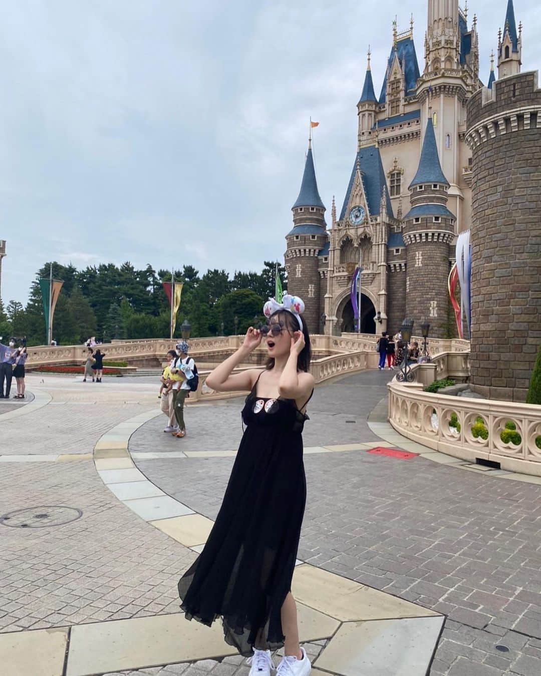 久住小春さんのインスタグラム写真 - (久住小春Instagram)「久々のDisneyland🐭🏰🫶💫 #disneyland#disney」7月4日 15時46分 - koharu_kusumi.official