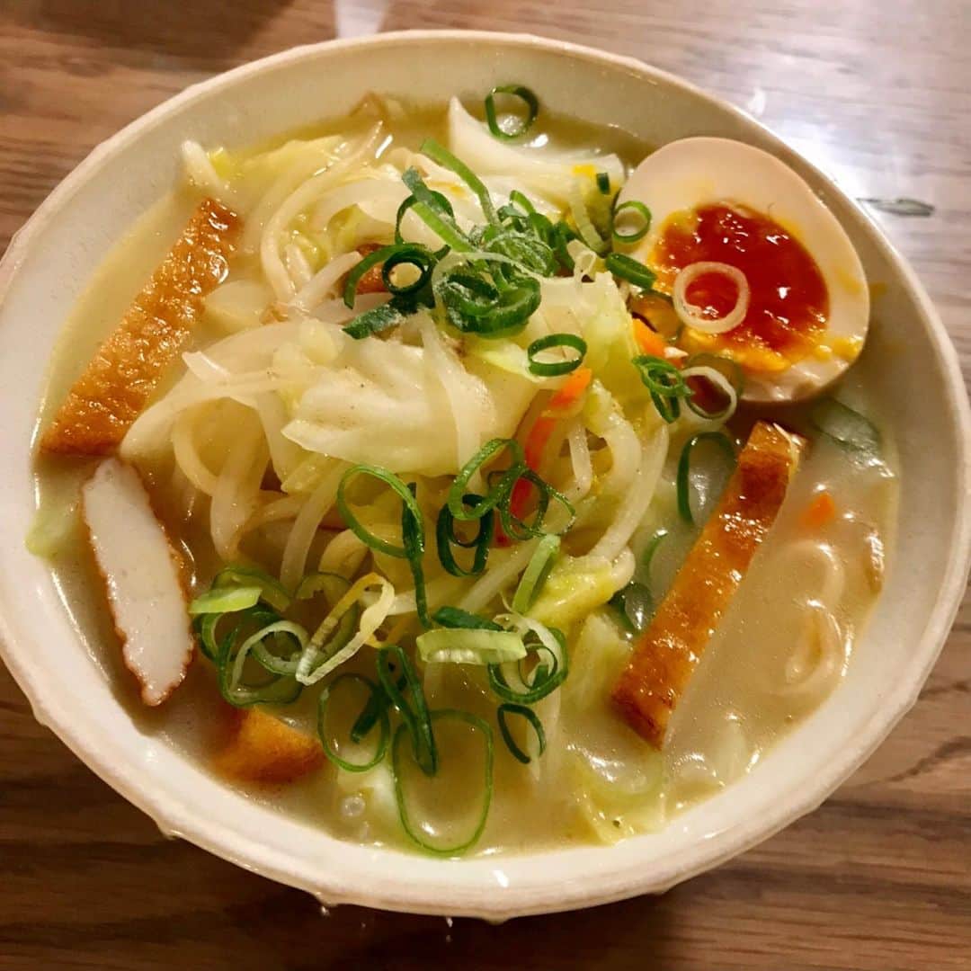 白石一文さんのインスタグラム写真 - (白石一文Instagram)「この袋麺、お店より美味しいかも。オススメです。 #長崎ちゃんぽん #白雪食品」7月4日 20時41分 - s.kazu2017