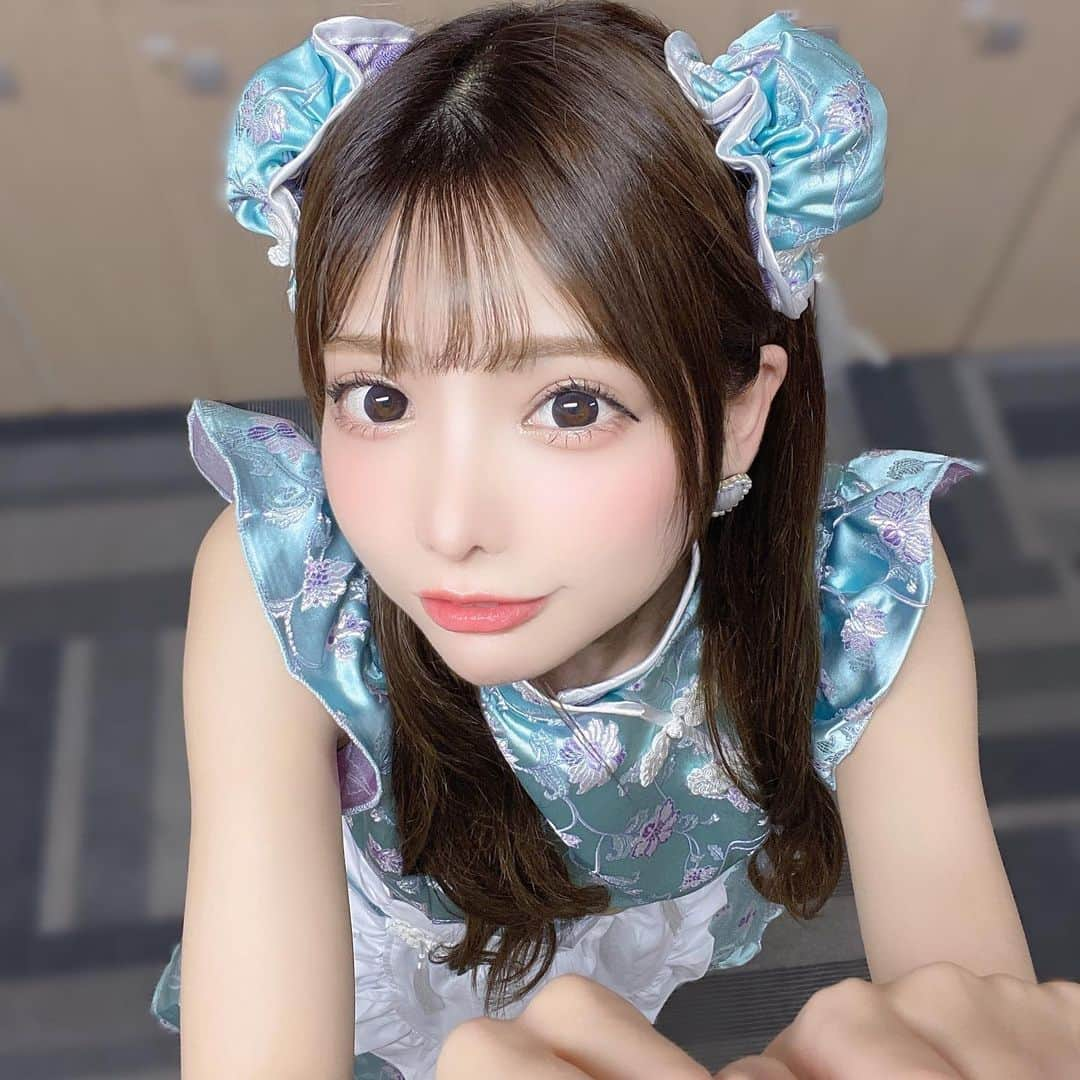 米倉みゆさんのインスタグラム写真 - (米倉みゆInstagram)「遊んでくれないんですか？🦋🤍 · · · · ·  · · · #チャイナ服 #チャイナドレス #コスプレ #コスプレイヤー #可愛い #かわいい #メイド服 #ハロウィンコスプレ #アイドル #エクステ #ハーフツイン #お団子ヘア #ロングヘア #ロングヘアアレンジ #シースルーバング #韓国ヘア #自撮り #地雷女 #モデル #撮影会 #美容 #メイク #偶像 #内衣 #japanese #cute #girl #follow #likeforlikes #asiangirls」7月4日 22時27分 - yone__miyu630