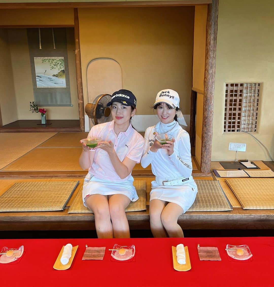 庄司ゆうこさんのインスタグラム写真 - (庄司ゆうこInstagram)「かよさんと静岡でゴルフ⛳️✨ 涼しくてちょうどいい気候でした⭐️ 難しいコースでスコアボロボロだったけどメンバーが最高すぎて楽しかったぁー❤️ 今月にある番組でゴルフロケがあるから練習しないとだー😭✨ ウェアとシューズは @pumagolf_japan  ウェアが軽くて着心地抜群！ シューズもめちゃくちゃ履きやすい🥺足が全く疲れなかった🤗  #ゴルフ#ゴルフ女子#ゴルフウェア#puma#ゴルフ好きな人と繋がりたい #グランフィールズカントリークラブ」7月5日 7時12分 - yuko.shoji