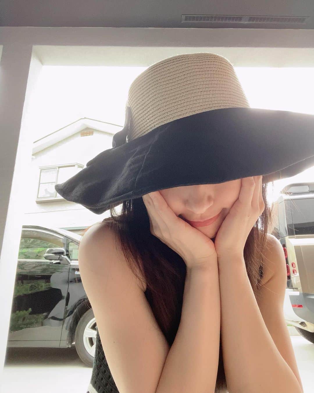 熊田曜子さんのインスタグラム写真 - (熊田曜子Instagram)「Sunburn measures.  日焼け対策👒　  #帽子　#日焼け対策　#summer #fashion」7月5日 16時11分 - kumadayoko