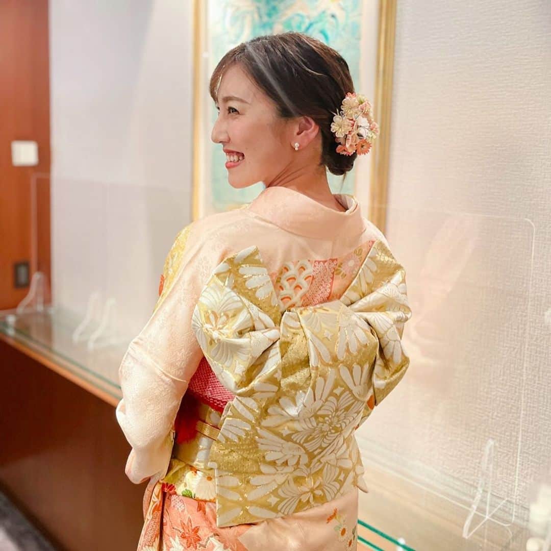 小澤陽子さんのインスタグラム写真 - (小澤陽子Instagram)「𝚒𝚗 𝚙𝚛𝚒𝚟𝚊𝚝𝚎❁  最近、地元横浜で着物を着る機会がありました🚢💙 久々に成人式の時の振袖を引っ張り出して…👘  結婚式出席には品格を上げてくれるし、 自分自身も気分が上がります☺️  日本人として、もっと頻繁に着たいなぁ💭  #日本人 #和 #japan #Yokohama #着物　#kimono #👘」7月5日 19時21分 - yoko.ozawa729