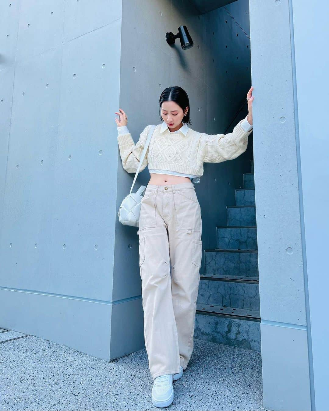 河北麻友子さんのインスタグラム写真 - (河北麻友子Instagram)「FASHION OUTFIT: Lioness SNEAKERS: Nike BAG: Bottega Veneta #FASHION #OOTD #麻友コーデ」7月5日 21時17分 - mayukokawakitaofficial