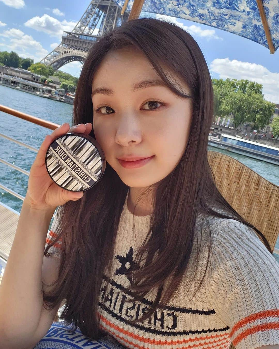 キム・ヨナさんのインスタグラム写真 - (キム・ヨナInstagram)「Cruise spa in Paris! Merci, dior beauty❤️  #diorprestige #diorskincare #diorspachevalblanc  #디올프레스티지 #디올스킨케어 #로즈앰플세럼 @dior」7月6日 4時01分 - yunakim