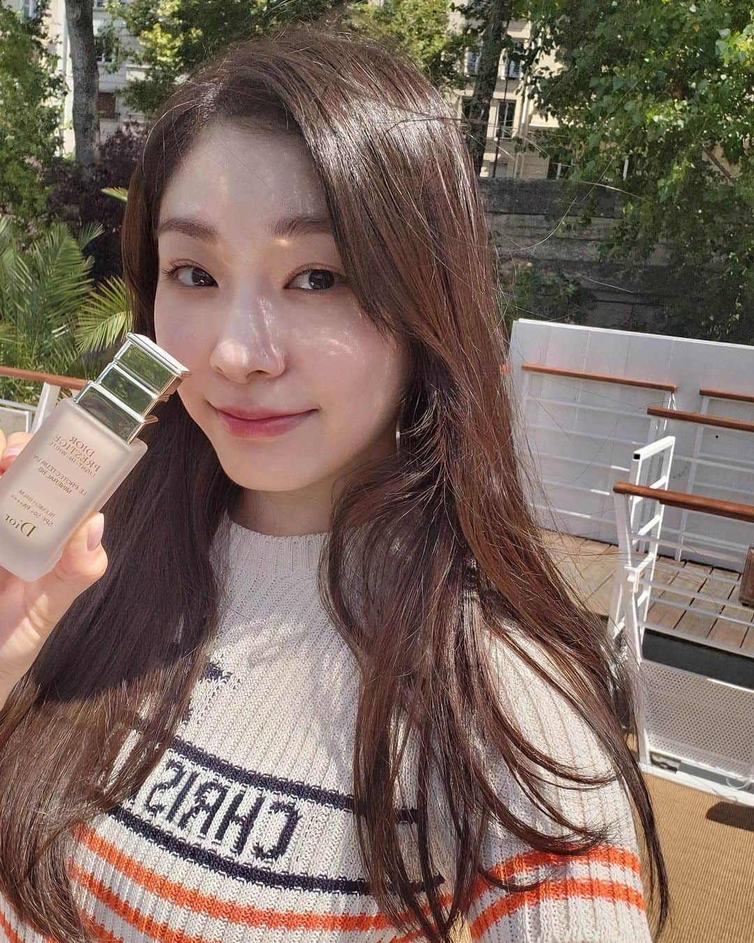 キム・ヨナさんのインスタグラム写真 - (キム・ヨナInstagram)「Cruise spa in Paris! Merci, dior beauty❤️  #diorprestige #diorskincare #diorspachevalblanc  #디올프레스티지 #디올스킨케어 #로즈앰플세럼 @dior」7月6日 4時01分 - yunakim