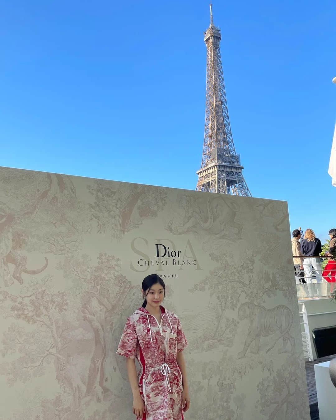 キム・ヨナさんのインスタグラム写真 - (キム・ヨナInstagram)「Cruise spa in Paris! Merci, dior beauty❤️  #diorprestige #diorskincare #diorspachevalblanc  #디올프레스티지 #디올스킨케어 #로즈앰플세럼 @dior」7月6日 4時01分 - yunakim