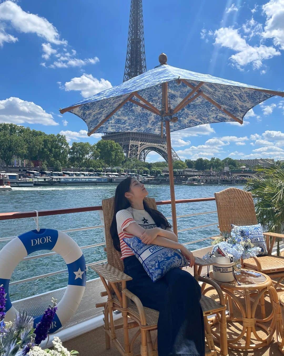 キム・ヨナさんのインスタグラム写真 - (キム・ヨナInstagram)「Cruise spa in Paris! Merci, dior beauty❤️  #diorprestige #diorskincare #diorspachevalblanc  #디올프레스티지 #디올스킨케어 #로즈앰플세럼 @dior」7月6日 4時01分 - yunakim