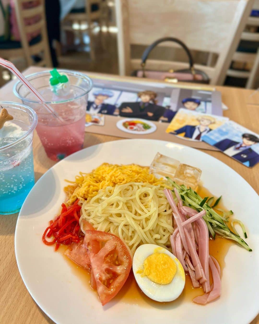 ?????さんのインスタグラム写真 - (?????Instagram)「. 抽選勝ち取って元彼達に会ってきましたわ🌼*･ 推しはNanaとイノリ🍫 楽しすぎて一瞬だった~👀  その後もアニメイト行ったりしょーもない焼き鳥屋で語ったり楽しかった😚 久々の師匠とヲタ活でした🤓 . . #ときメモgs4 #ときメモカフェ」7月6日 12時10分 - julia__0917