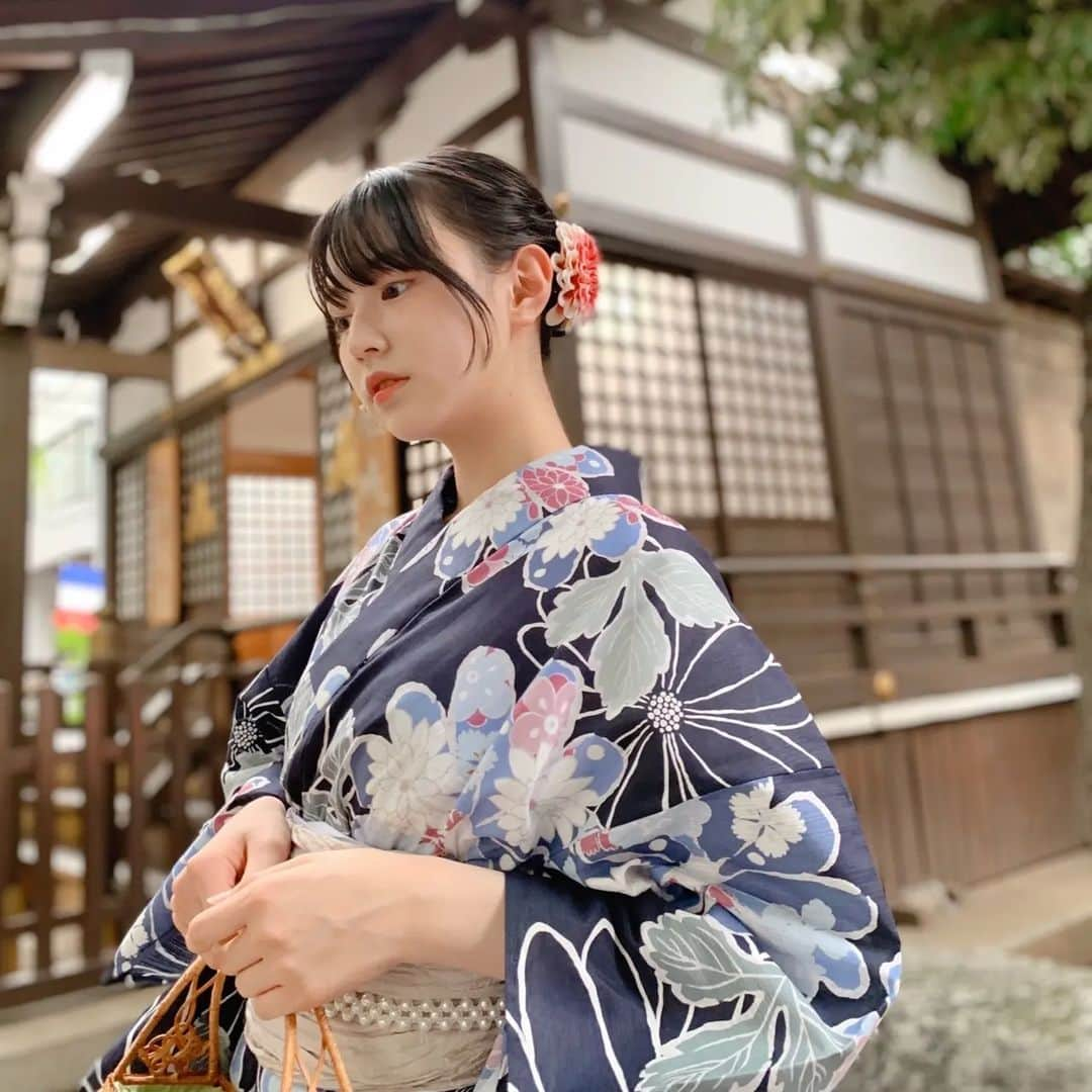 森﨑美月さんのインスタグラム写真 - (森﨑美月Instagram)「⛩  さいご盛れマシタ？？  神社の雰囲気ってなんかスキなんですよね、、  ⁑ ⁑  #七夕 #Seventeen #セブンティーンモデル #森﨑美月 #美月 #jc #中学生 #07 #浴衣 #yukata #japaneseculture #暑いよ #毎日アイス食べたいほんとに #だめです」7月7日 17時14分 - morisaki_mizuki_