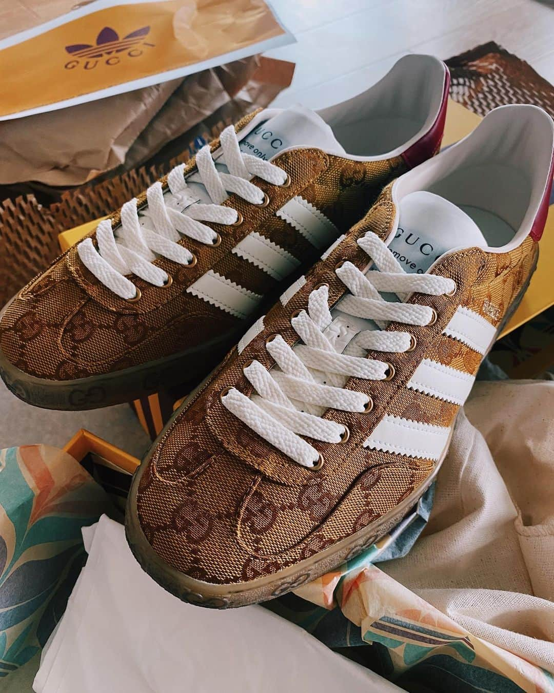 野中生萌さんのインスタグラム写真 - (野中生萌Instagram)「Getting a surprise gift from @adidas @adidastokyo @gucci made my day✨❤️‍🔥😫💛💛💛 #adidasxgucci #createdwithadidas」7月7日 23時11分 - nonaka_miho