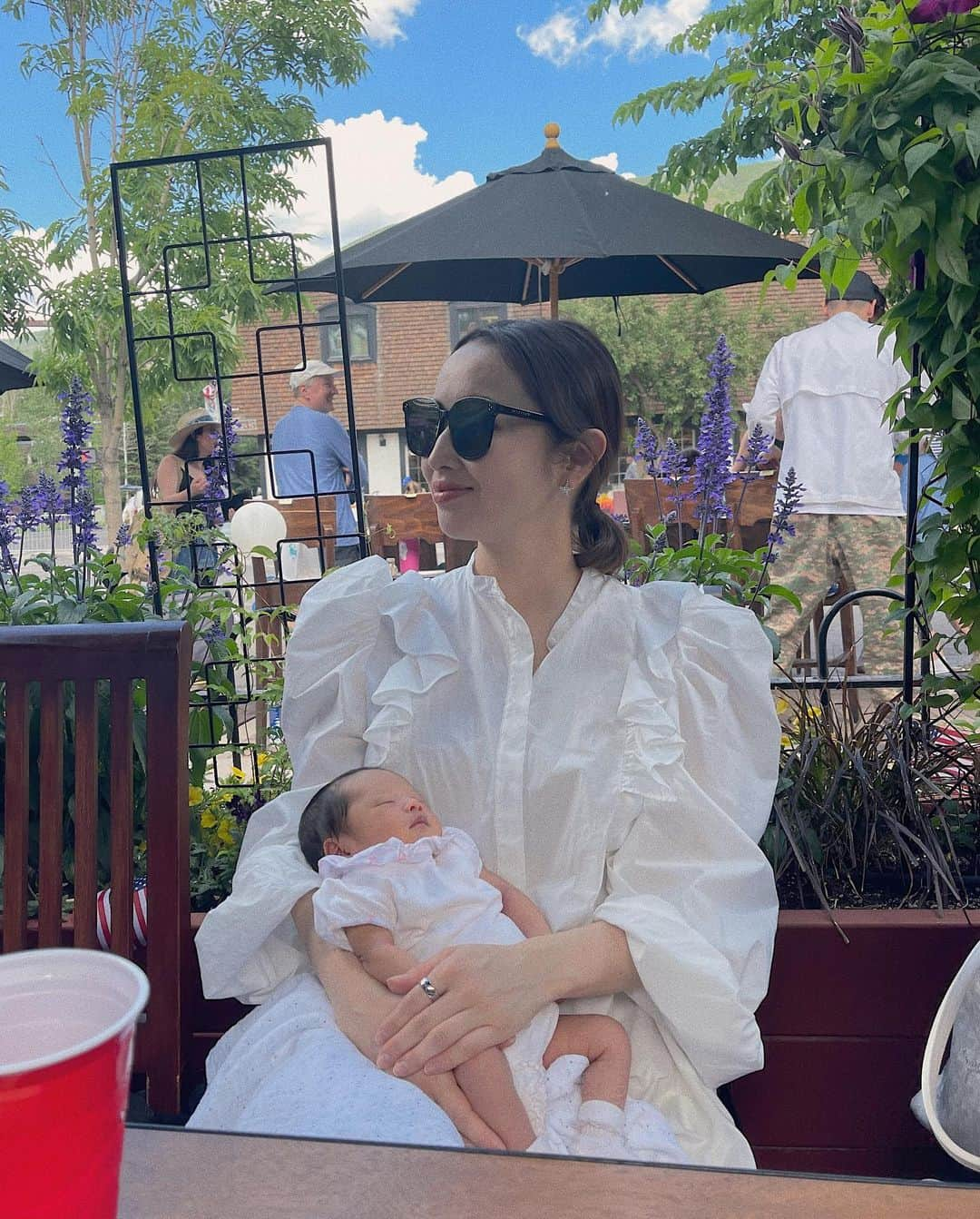 翁安芸さんのインスタグラム写真 - (翁安芸Instagram)「My little peanut🥜💓💕❤️  #newborn #babygirl #first4thofjuly #aspen #colorado #新生児」7月8日 7時17分 - akinyc