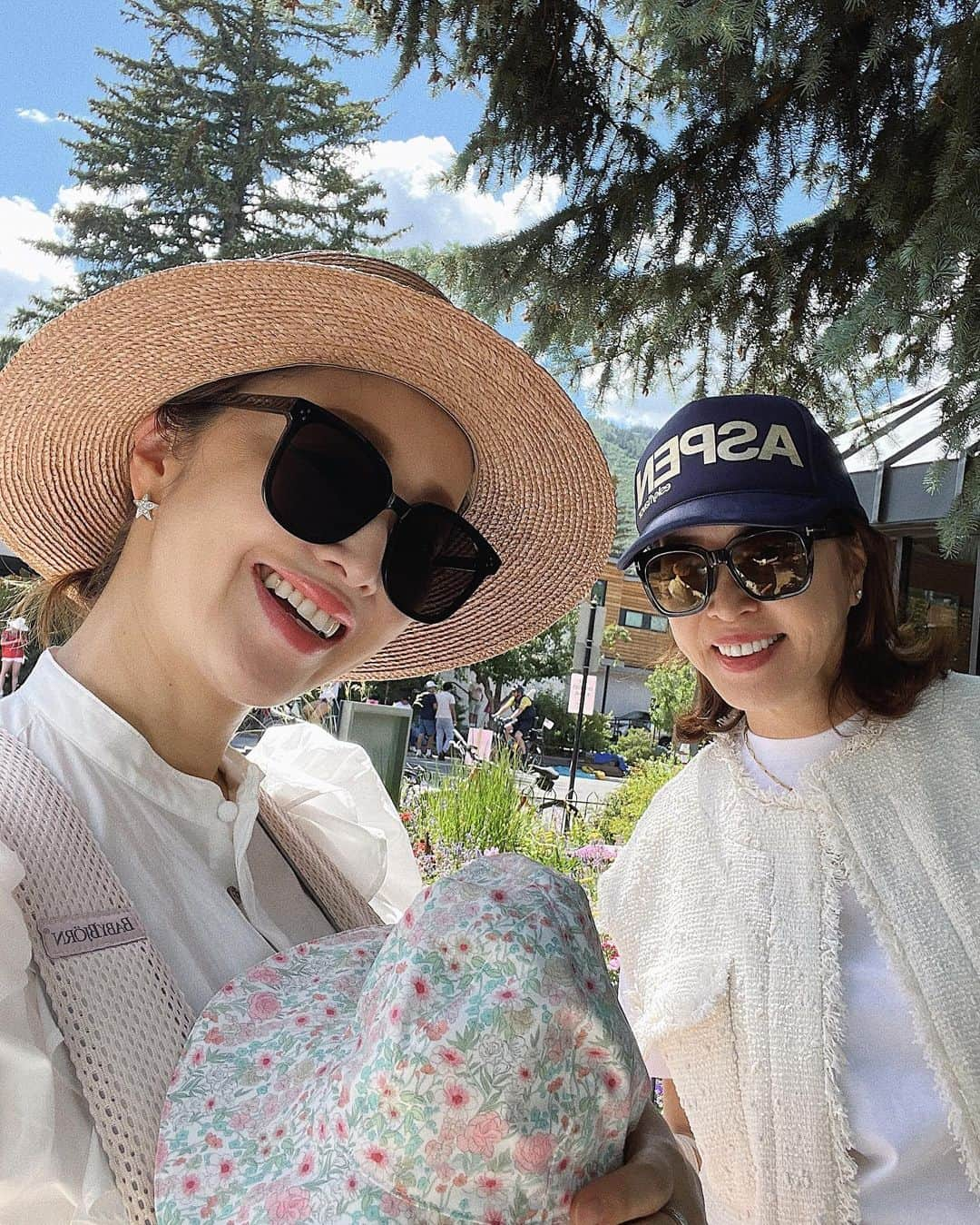 翁安芸さんのインスタグラム写真 - (翁安芸Instagram)「My little peanut🥜💓💕❤️  #newborn #babygirl #first4thofjuly #aspen #colorado #新生児」7月8日 7時17分 - akinyc