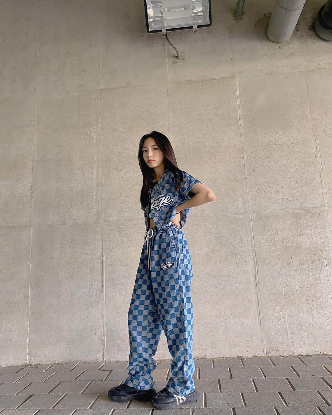 ウンチェさんのインスタグラム写真 - (ウンチェInstagram)「토요팅 💪🏻💙  #ootd #블링스타 #blingstar #댄스복」7月9日 13時03分 - __leehye