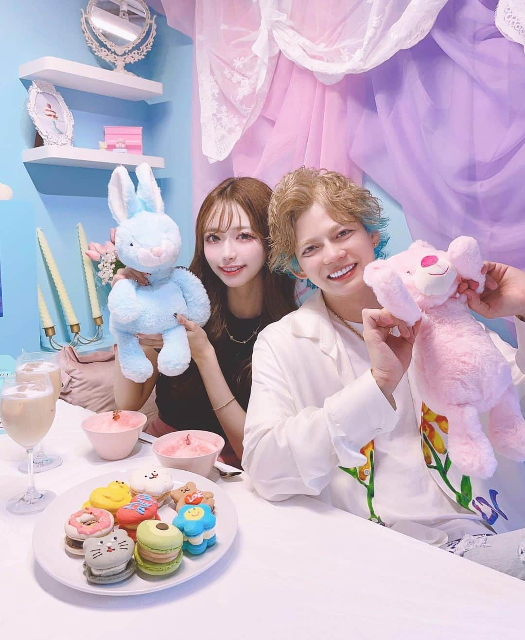 あやちゃんさんのインスタグラム写真 - (あやちゃんInstagram)「SweetsForest🎟🍦🎀🧁💕  レセプションに招待してもらったの🏳️‍⚧️☁️𓈒 𓂂𓏸 めちゃくちゃ可愛いスイーツのお店が沢山入ってるスイーツのフードコートで幸せ空間でした💗  肩のフリルが可愛いこのトップスは #grl のだよꔛ♥  #スイーツフォレスト #スイーツフォレスト自由が丘 #sweetsforest  #スイーツ巡り #東京カフェ #自由が丘カフェ #自由が丘スイーツ #自由が丘グルメ #自由が丘スイーツフォレスト #自由が丘 #ピンクカフェ #トゥンカロン専門店 #mintheim #グレイル」7月9日 20時36分 - aya.you.love.r