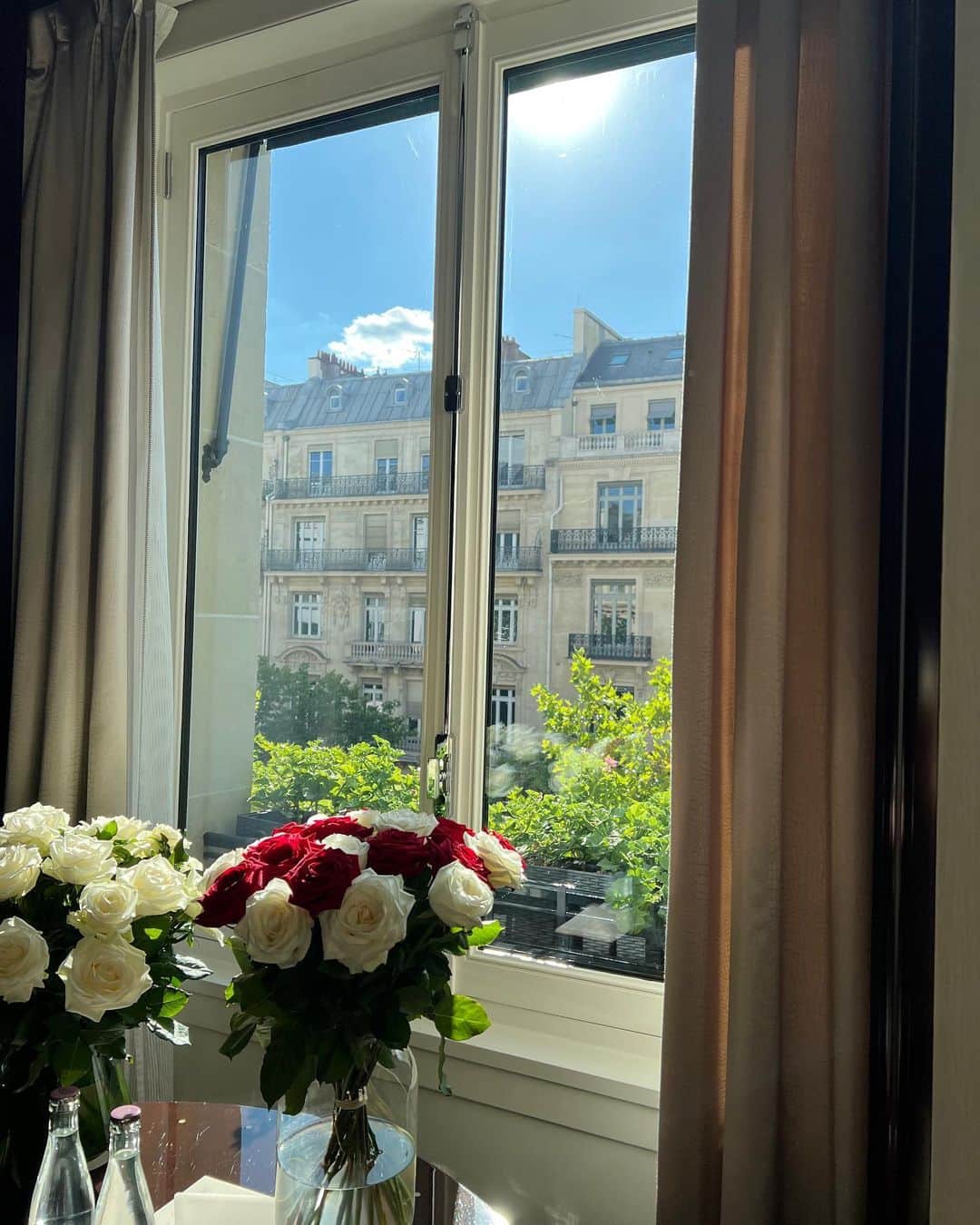 ニコール・キッドマンさんのインスタグラム写真 - (ニコール・キッドマンInstagram)「Exquisite Stay @ThePeninsulaParis ❤️ #Paris」7月10日 0時16分 - nicolekidman