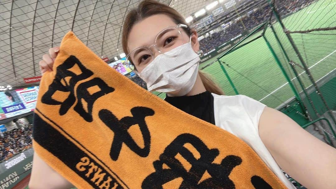 佐々木舞夕さんのインスタグラム写真 - (佐々木舞夕Instagram)「___⚾️  久しぶりの東京ドーム観戦⚾️ 楽しかったー！！  何年ぶりかな！？  球場の空気感大好き😘  またみに来れますように☀️  #東京ドーム #巨人 #ジャイアンツ #戸根千明 #野球観戦 #⚾️ #baseball」7月10日 19時04分 - truffe_m_123