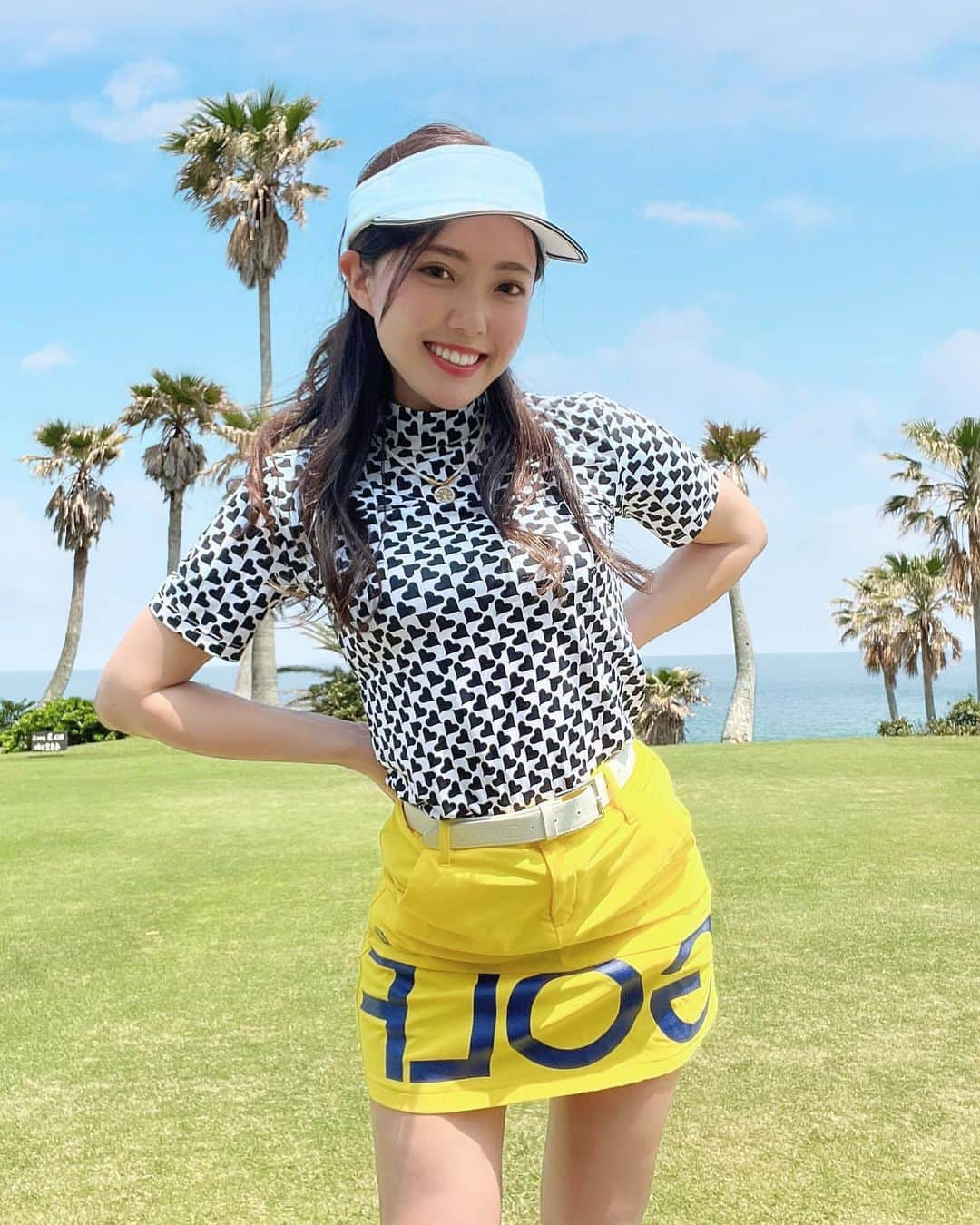 美女美容事情さんのインスタグラム写真 - (美女美容事情Instagram)「《海を見ながらゴルフ♪⛳️☀️🏝》 *⁠ 今回ご紹介させて頂きますのは!!👀❤︎⁠⠀ 悠華さん< @t_haaruukaa >の素敵なお写真📸⁠⠀⁠⠀⁠⠀⁠ *⁠⠀⁠⠀⁠⠀⁠⠀ 可愛らしく元気なゴルフ女子🏌️‍♀️☀️ 海の見えるゴルフ場が素敵すぎます❣️☺️ *⠀⁠⠀⁠⠀⁠⠀⁠⠀ 悠華さん< @t_haaruukaa > ⁠⠀⁠⠀⁠⠀⁠⠀ 素敵な投稿ありがとうございました🐶📸✨ *⠀⁠⠀⁠⠀⁠⠀⁠⠀ 悠華さんのアカウントには他にも素晴らしい投稿が沢山ありますので是非覗いてみてくださいね💁‍♀️💙⁠⠀⁠⠀⁠⠀⁠⠀ *⠀⁠⠀⁠⠀⁠⠀⁠⠀ △▼△▼△▼△▼△▼△▼△▼△▼△▼ ⁠⠀⁠⠀⁠⠀ ❤🧡💛「美女美容事情」💚💙💜⠀⠀⠀⠀⠀⠀⠀⠀⠀⠀⠀⠀⠀⠀⁠⠀⁠⠀⁠⠀⁠⠀⁠⠀ 👇掲載ご希望の方は👇⠀⠀⠀⠀⠀⠀⠀⠀⠀⠀⠀⠀⠀⠀⠀⁠⠀⁠⠀⁠⠀⁠⠀⁠⠀ @b_b_j.jタグ付けと🖤 #ビジョビ ⁠⠀ 🖤タグ付けお願いします✨⠀⠀⠀⠀⠀⠀⠀⠀⠀⠀⠀⠀⠀⠀⠀⁠⠀⁠⠀⁠⠀⁠⠀⁠⠀ △▼△▼△▼△▼△▼△▼△▼△▼△▼ ⁠⠀⁠ #高尔夫球 #골프웨어 #골프스타그램 #골프스윙  #ゴルフばか  #ゴルフ女子 #ゴルフ好き  #ゴルフウェア #ゴルフ初心者  #instagolf #ゴルフコーデ  #ゴルフ好きと繋がりたい  #golfcode  #ゴルフ上手くなりたい  #インスタゴルフ部 #インスタゴルフ  #ゴルフ女子と繋がりたい #ゴルフ  #ゴルフ好きな人と繋がりたい #golf #golfswing #golflife #golfer #golflove #descente #デサント #golfstagram #golfgirl #bandel」7月11日 17時35分 - b_b_j.j