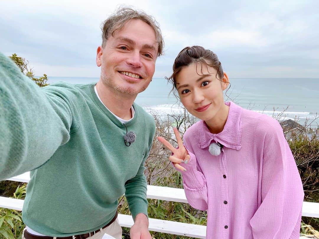 渡辺早織さんのインスタグラム写真 - (渡辺早織Instagram)「Ciao!  Come state?🤩  7月も「旅するためのイタリア語」🇮🇹🍕 今月のテーマは体験してみよう！です🥳  イタリアでのやりたいことリストが たまりにたまっているので📝 もしイタリアに行けたら… 私どうなっちゃうんだろ🤣  今月も天使先生に見守られながら👼🏻 楽しく勉強しています🥰 今夜7/11 NHK Eテレ 23:30〜  リラックスがてら 遊びに来てください🥰  a dopo!」7月11日 22時08分 - _watanabesaori_
