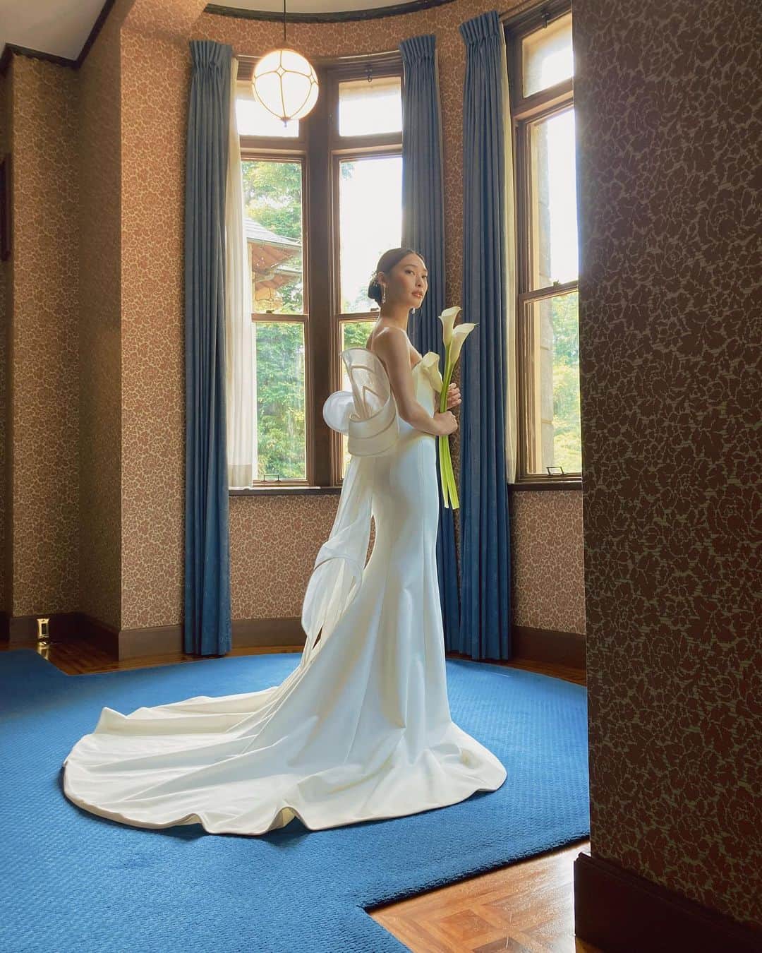 大政絢さんのインスタグラム写真 - (大政絢Instagram)「只今発売中のBAILAでは 婚BAILAが✨  大好きなスタッフさんたちと賑やかに楽しい撮影でした☺️  #婚BAILA#wedding」7月11日 23時18分 - aya_omasa_official
