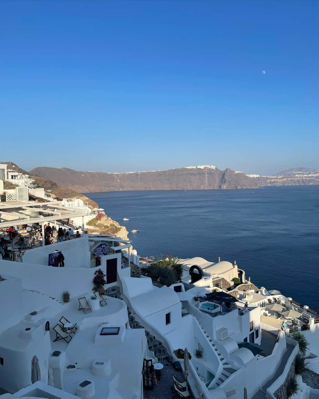 チン・ジュヒョンさんのインスタグラム写真 - (チン・ジュヒョンInstagram)「Me in #santorini #greece」7月12日 5時32分 - jinjuhyung_