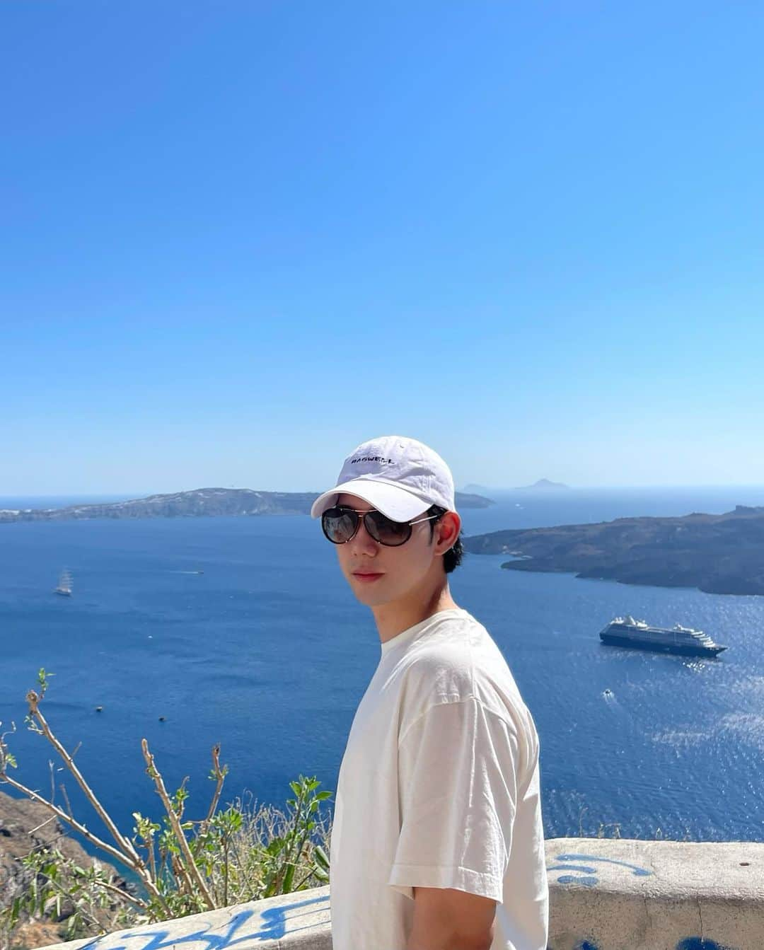 チン・ジュヒョンさんのインスタグラム写真 - (チン・ジュヒョンInstagram)「Me in #santorini #greece」7月12日 5時32分 - jinjuhyung_