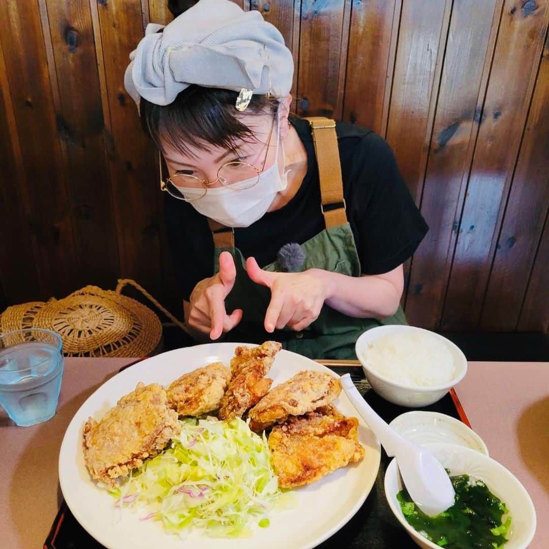 北海道放送「今日ドキッ!」さんのインスタグラム写真 - (北海道放送「今日ドキッ!」Instagram)「😋😋😋 きょう５時台特集は「卓アキぶらりサーチ」  行列のできる中華食堂の ビッグな名物料理に卓アキ大興奮‼️ 見てくださいこの超ボリューミーなからあげ！！ @southvilla_nanen   さらに、ラーメンもカレーも食べられる スパイス料理のお店も登場♪  見てるとお腹がすいてくる、 食べ応えのある２軒に突撃ぶらりしてきました😋」7月12日 13時31分 - hbc_kyodoki