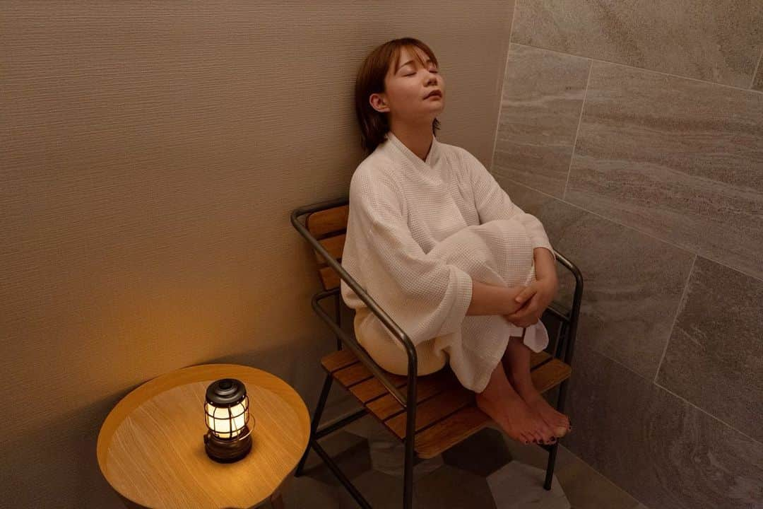 真奈さんのインスタグラム写真 - (真奈Instagram)「この度yksi SAUNA&STAYさんの アンバサダー&アドバイザーに 就任させて頂きました！  素敵なサウナを広げられるように そしてもっともっと素敵なサウナになるように頑張ります。 宜しくお願い致します！🧖♡︎  SNSを更新するだけではなく、 会議などにも参加させて頂きます！  私自身毎週通っていて 気になったことがあったら どんな小さなことでも 改善していけたらと思っています！🧖  皆様の声も聞かせてください〜〜☺️  #yksiSAUNA #yksi #サウナ #サウナイキタイ　#サウナ女子」7月12日 19時38分 - manatmnt0116