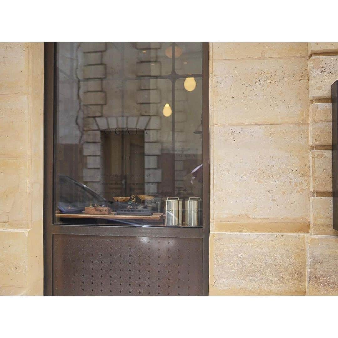 石井美保さんのインスタグラム写真 - (石井美保Instagram)「OGATA パリの街並みに馴染む日本建築#mihoishii_paris」7月13日 9時30分 - miho_ishii