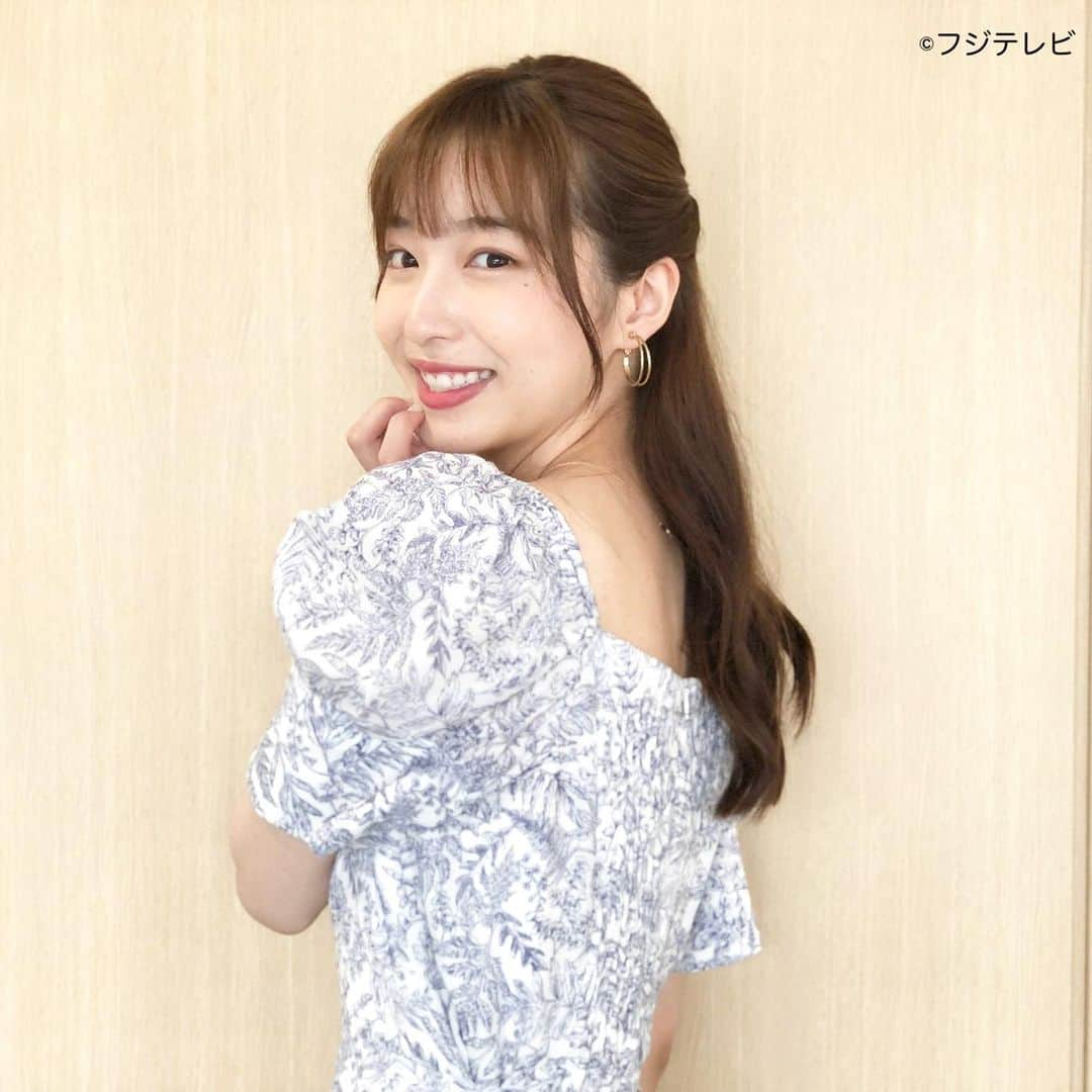 フジテレビ「めざましテレビ」さんのインスタグラム写真 - (フジテレビ「めざましテレビ」Instagram)「ファッション雑誌CanCamとコラボした お天気コーナー「きょう何着て行く？」 林佑香さんの毎日のコーデを紹介♪  7月14日（木） ★コーデ★ ・ワンピース  @rirandture_official  ２万３６５０円 ・靴  @kanematsu_official  ３万３０００円 ・イヤリング  @phoebe_official ２６４０円   ☆ポイント☆ 繊細なボタニカルプリントのワンピースは、デコルテのストラップが新鮮♪ 目を引くアクセントになり、上半身をおしゃれに見せてくれます✨ 上品なロイヤルブルーのパンプスを効かせて、シックに着こなしたい💓  #めざましテレビ #きょう何着て行く？ #林佑香 #今日のコーデ #コーデ #CanCam #今日のファッション#ootd #きょう何着て行く？は月〜金朝6時22分ごろ放送  #きれいめコーデ #きれいめカジュアル #大人コーデ #春コーデ #オフィスカジュアル #上品コーデ #アナウンサー衣装」7月14日 12時53分 - mezamashi.tv